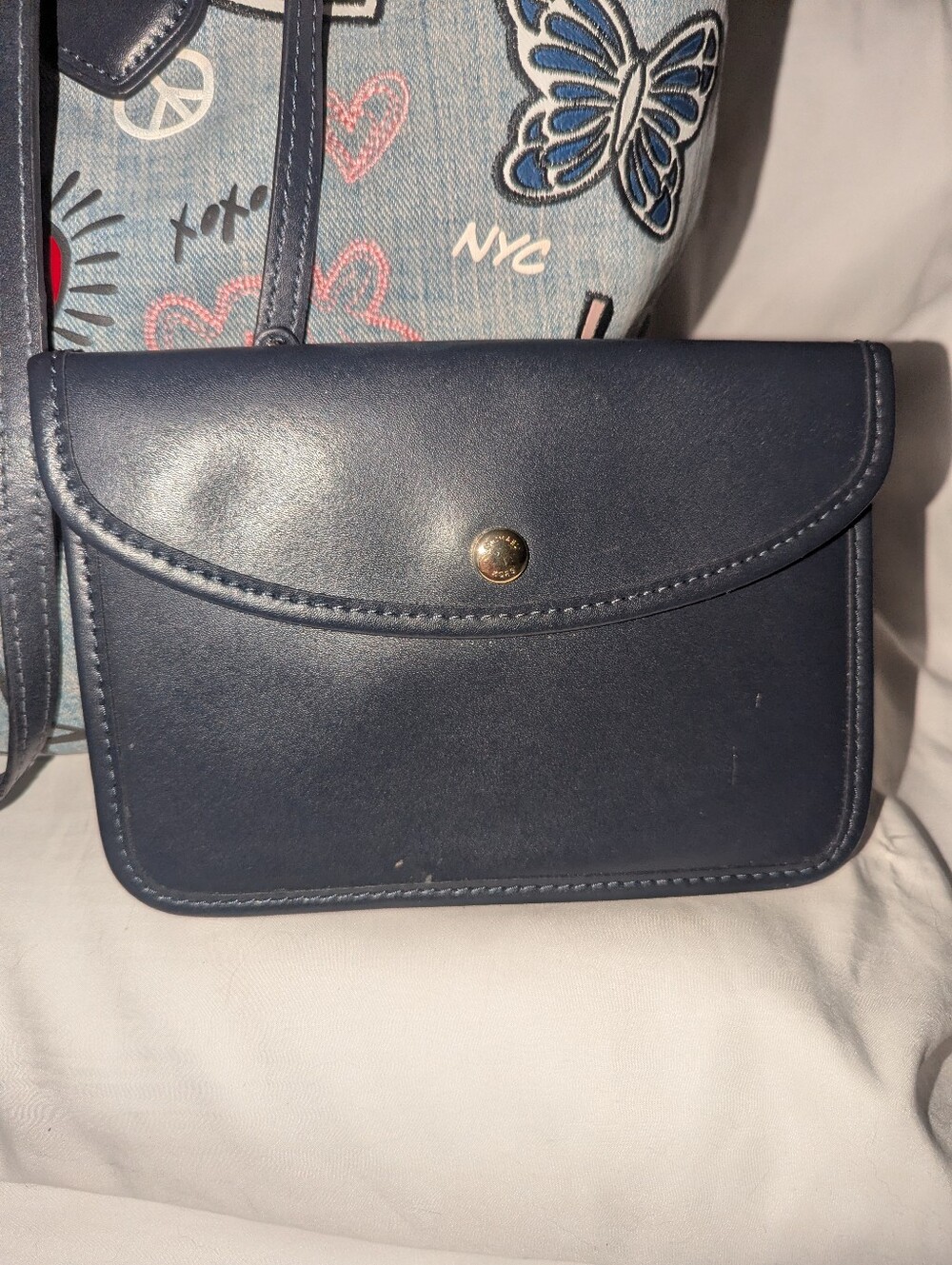 Michael Kors Large Eva Graphic Patchwork Denim Tote Bag with Pouch - Picture 8 of 16